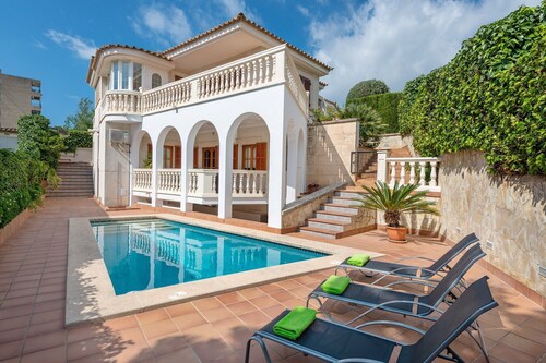 Villa Teulera - Villa With Private Pool. Free Wifi