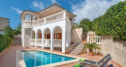 Villa Teulera - Villa With Private Pool. Free Wifi