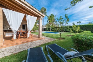 Outdoor dining - Finca Pou Nou - Villa With Private Pool In Inca (Inca, Illes Balears)