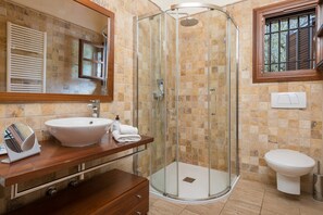 Shower - Finca Pou Nou - Villa With Private Pool In Inca (Inca, Illes Balears)