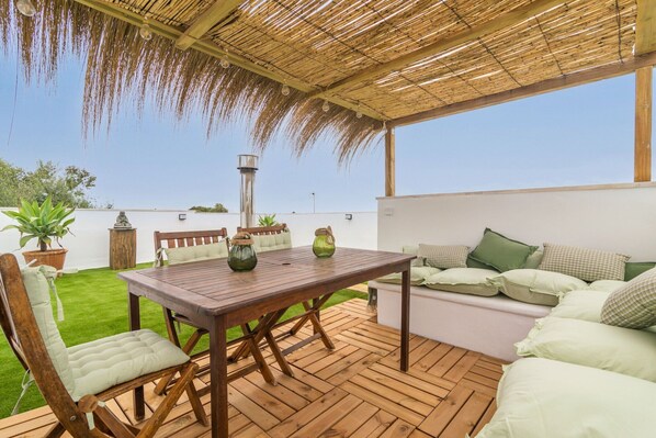 Outdoor dining - Cas Pati (son Moja) - House In Cala Santanyí (Son Moja (santanyí), Illes Balears)