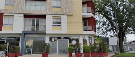 Apartment, 1 Bedroom, Accessible, City View | Exterior