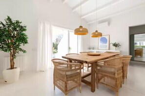 Dining - Sa Blava - Villa With Private Pool. Free Wifi (, Illes Balears)