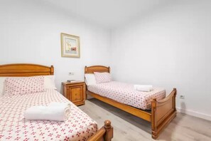 4 bedrooms - Villa Canta - House In Platja De Muro. Free Wifi (, Illes Balears)
