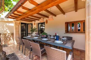 Outdoor dining - Cal Moliner - Villa With Private Pool In Pollença (, Illes Balears)