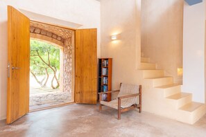 Interior - Can Jeroni Carrio - Villa With Private Pool (, Illes Balears)