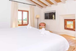 4 bedrooms - Son Catxo - Villa With Private Pool In Búger (, Illes Balears)