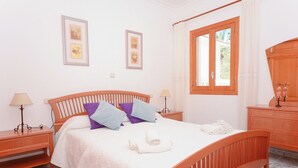 Unclassified image, 2 of 21, button - Pinya - House In Port D'alcúdia. Free Wifi (Port D'alcúdia, Illes Balears)
