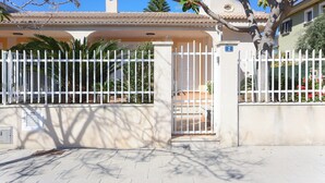 Unclassified image, 3 of 21, button - Pinya - House In Port D'alcúdia. Free Wifi (Port D'alcúdia, Illes Balears)