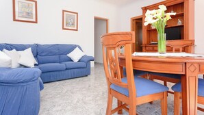 Unclassified image, 4 of 21, button - Pinya - House In Port D'alcúdia. Free Wifi (Port D'alcúdia, Illes Balears)