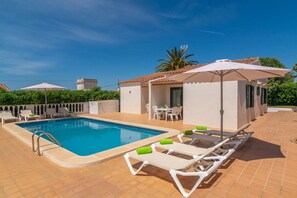 Pool - Villa Marina (cala En Porter) - Apartment (Cala En Porter (alayor), Illes Balears)