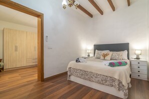 2 bedrooms - Cas Padri Pep - House With Private Pool In Ariany (Ariany, Illes Balears)