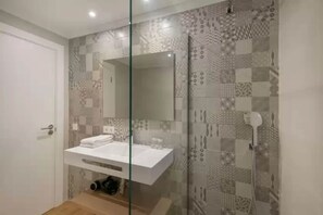 Shower - Massanet (2a) - Apartment In Canyamel. Free Wifi (Canyamel, Illes Balears)