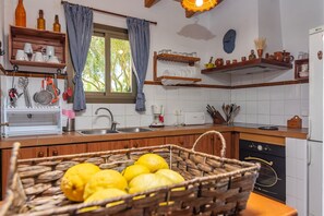 Private kitchen - Es Garballons - Villa With Private Pool In Manacor (Manacor, Illes Balears)