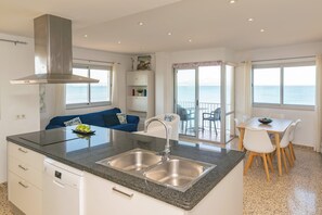 Interior - Ran De Mar (can Picafort) - Apartment. Free Wifi (Can Picafort, Illes Balears)