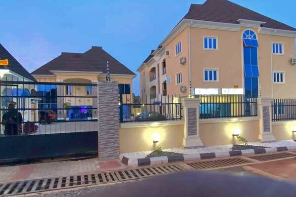 Exterior detail - AA Hotel and Apartment (Abuja)