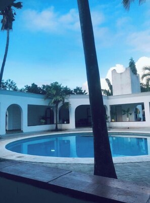 Pool - Spacious & Stylish 1-Bedroom House (Mombasa County)