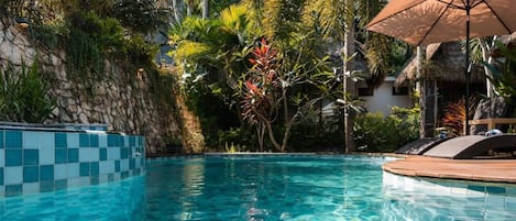 Kolam renang outdoor