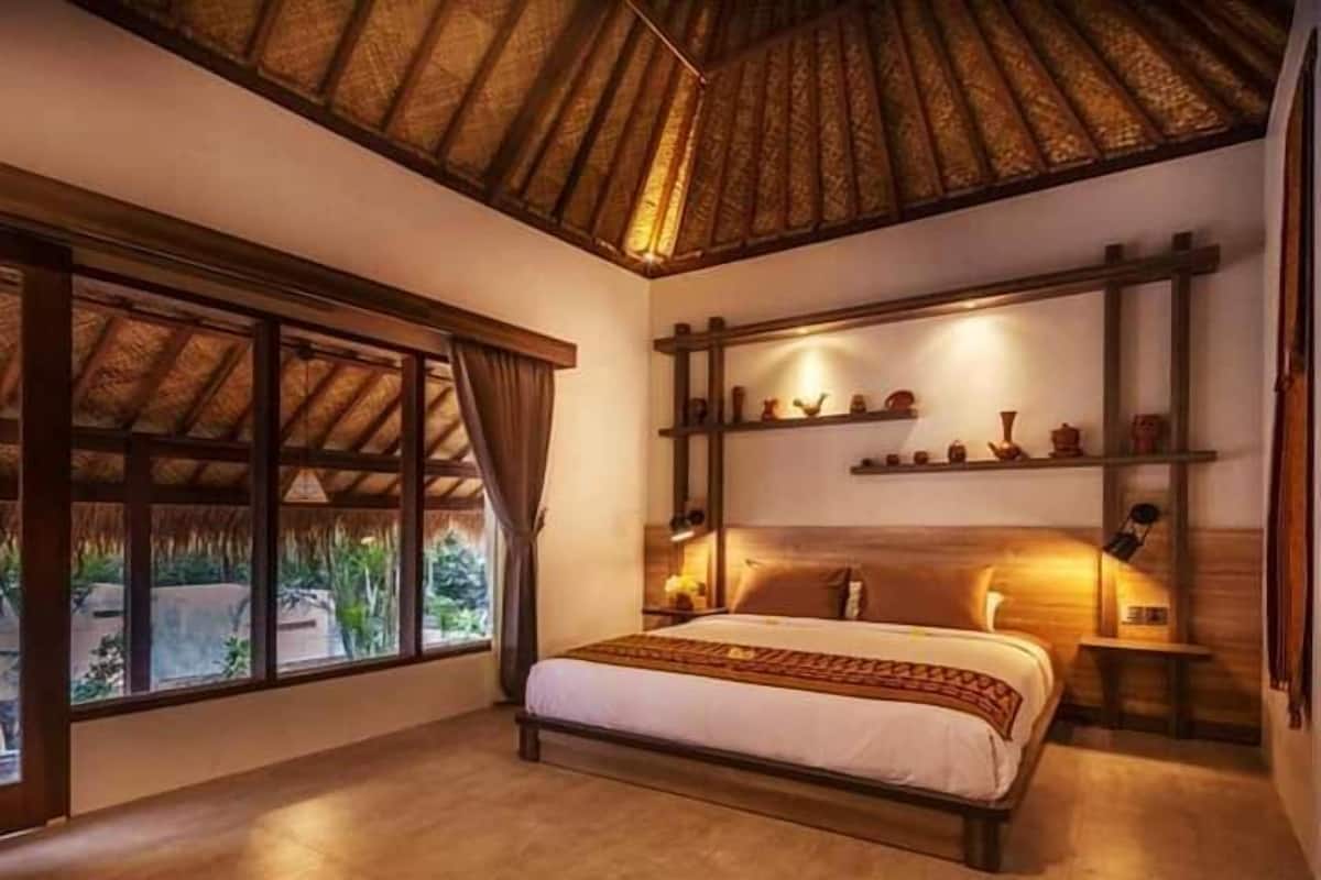 Suite, Garden View | 1 bedroom, desk, laptop workspace, free WiFi