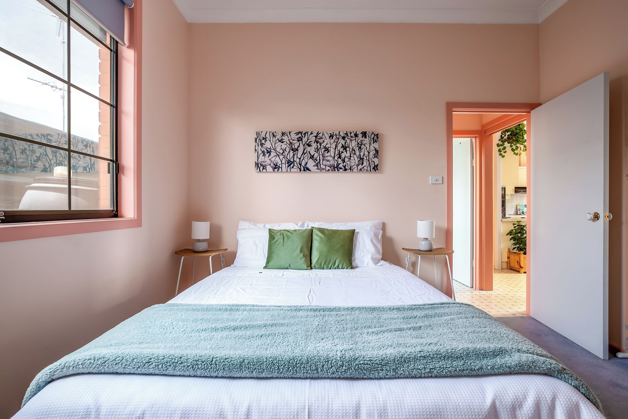 4 bedrooms, WiFi, bed sheets