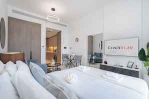 Desk, iron/ironing board, free WiFi - TOP Location | Work and Chill near Miracle Garden (Dubai)