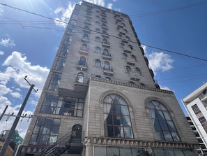 Exterior - OMNA ADDIS HOTEL (Addis Ababa)