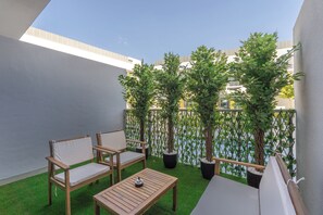 Balcony - Czechin - Luma 22 (Dubai)