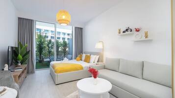 Classic Studio, Balcony | Desk, iron/ironing board, free WiFi