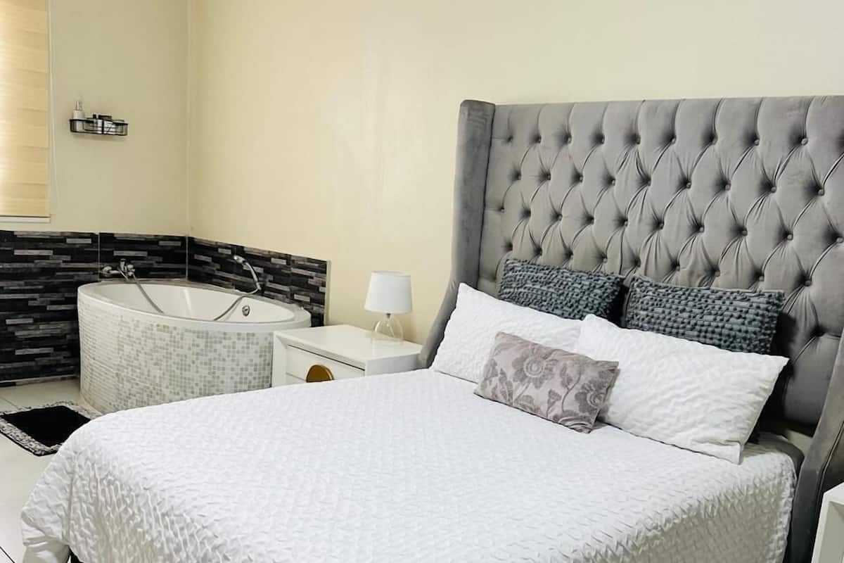 Double Room | Desk, laptop workspace, WiFi (free)