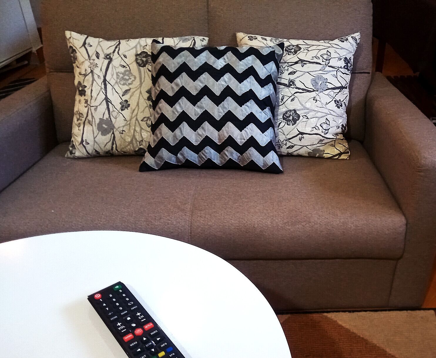 Luxury Apartment, 1 Queen Bed with Sofa bed, Garden View, Ground Floor | Living area | Flat-screen TV