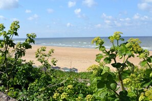 Una playa cerca