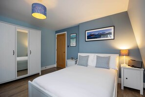 3 室のベッドルーム、WiFi、ベッドシーツ