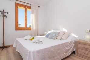 2 bedrooms, iron/ironing board