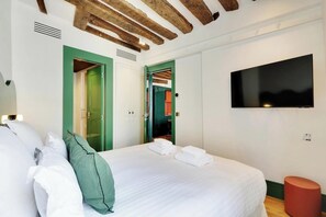 2 chambres, bureau, fer et planche à repasser, Wi-Fi gratuit