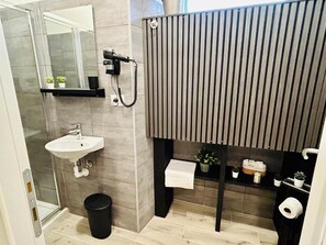Classic Double or Twin Room | Bathroom | Shower, hair dryer, towels, toilet paper