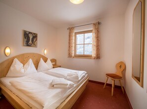 Alpehytte | 4 soverom og sengetøy