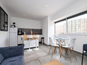 Interior - Kojima Navy Apartment, Praia da Rocha, Portimão (Portimão)