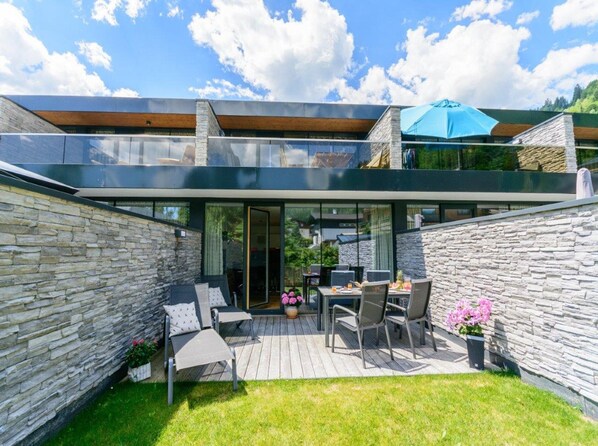 Apartment | Exterior - Apartment in Neukirchen Near Ski Lift & Sauna (Neukirchen am Grossvenediger)