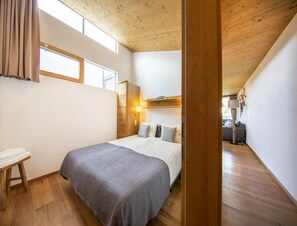 House - Stylish Retreat Near Wildkogel Gondola (Neukirchen am Grossvenediger)