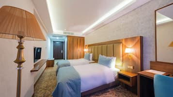 Classic Twin Room, Multiple Beds | Egyptian cotton sheets, premium bedding, minibar, in-room safe