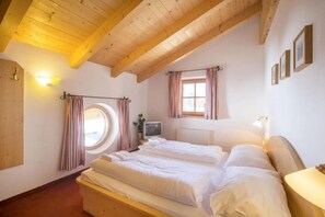 Hus | 7 soverom og sengetøy