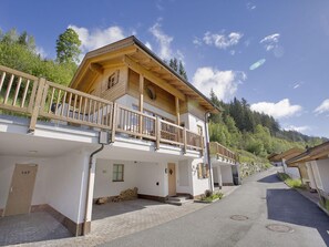Chalet | Exterior - Deluxe Chalet With Pool in Wald im Pinzgau (Wald im Pinzgau)