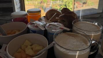 Desk, laptop workspace, free WiFi