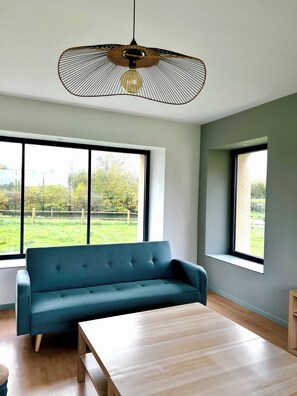 Living area - Maison des H, by the lake (CANISY)