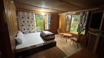 舒適客房 | 書桌、手提電腦工作空間、熨斗/熨衫板、免費 Wi-Fi