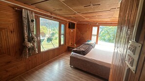 Comfort Oda | Masa, dizüstü bilgisayar çalışma alanı, ütü/ütü masası 