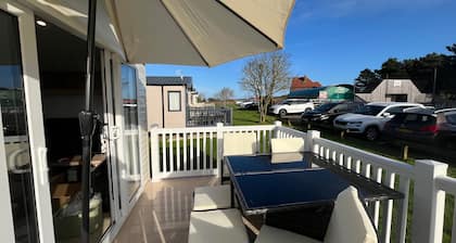 Surfside Bliss - Cayton Bay Park Caravan