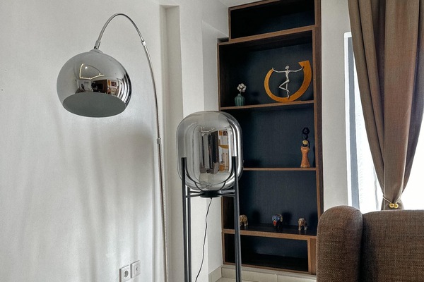 Luksus-penthouselejlighed - byudsigt | Opholdsområde | 45-tommers smart-tv med kabelkanaler