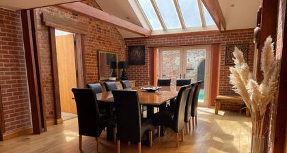 Villa Hobland Barn in Hopton