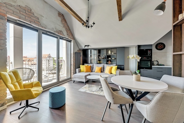 Exclusive Apartment | Hypo-allergenic bedding, individually decorated, individually furnished